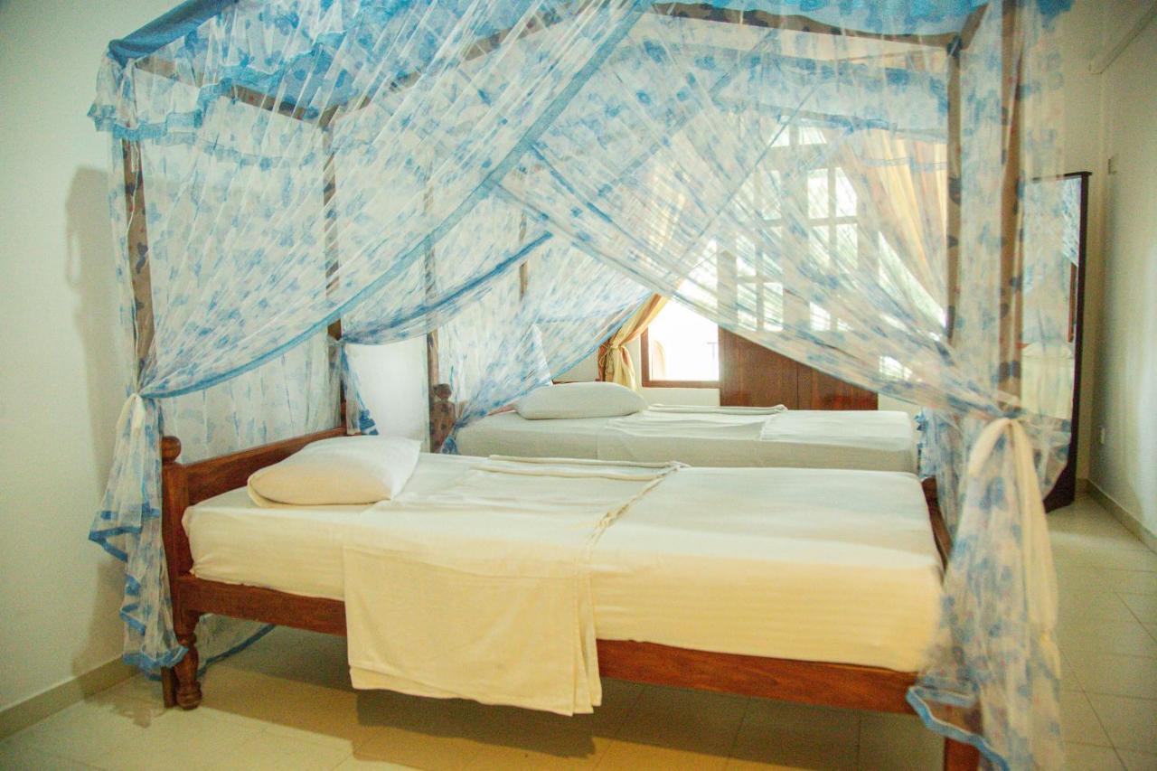 Lake Edge Holiday Inn Tissamaharama Εξωτερικό φωτογραφία