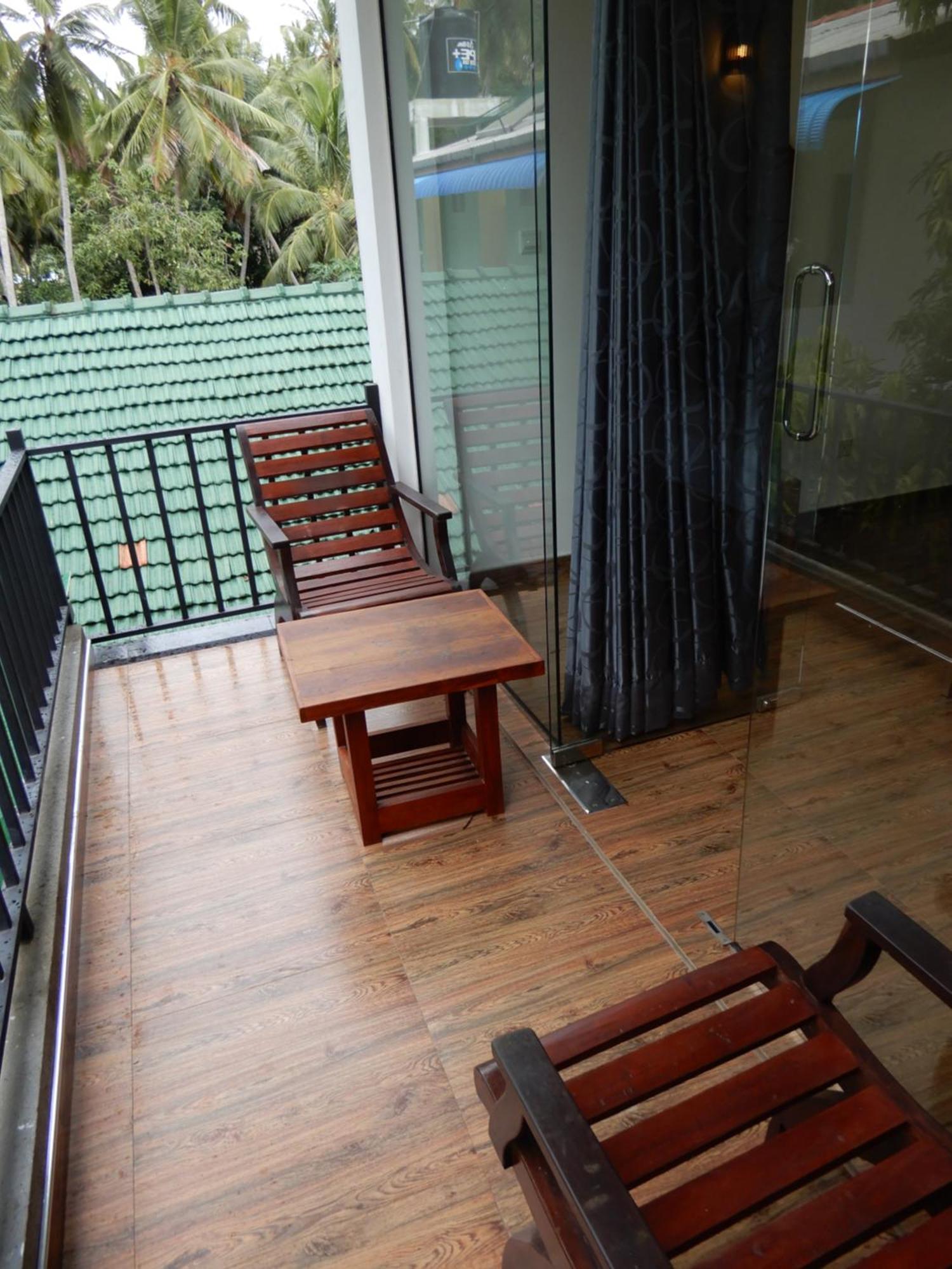Lake Edge Holiday Inn Tissamaharama Δωμάτιο φωτογραφία